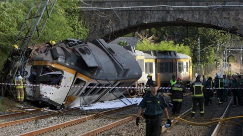 Tren descarrilado en Pontevedra