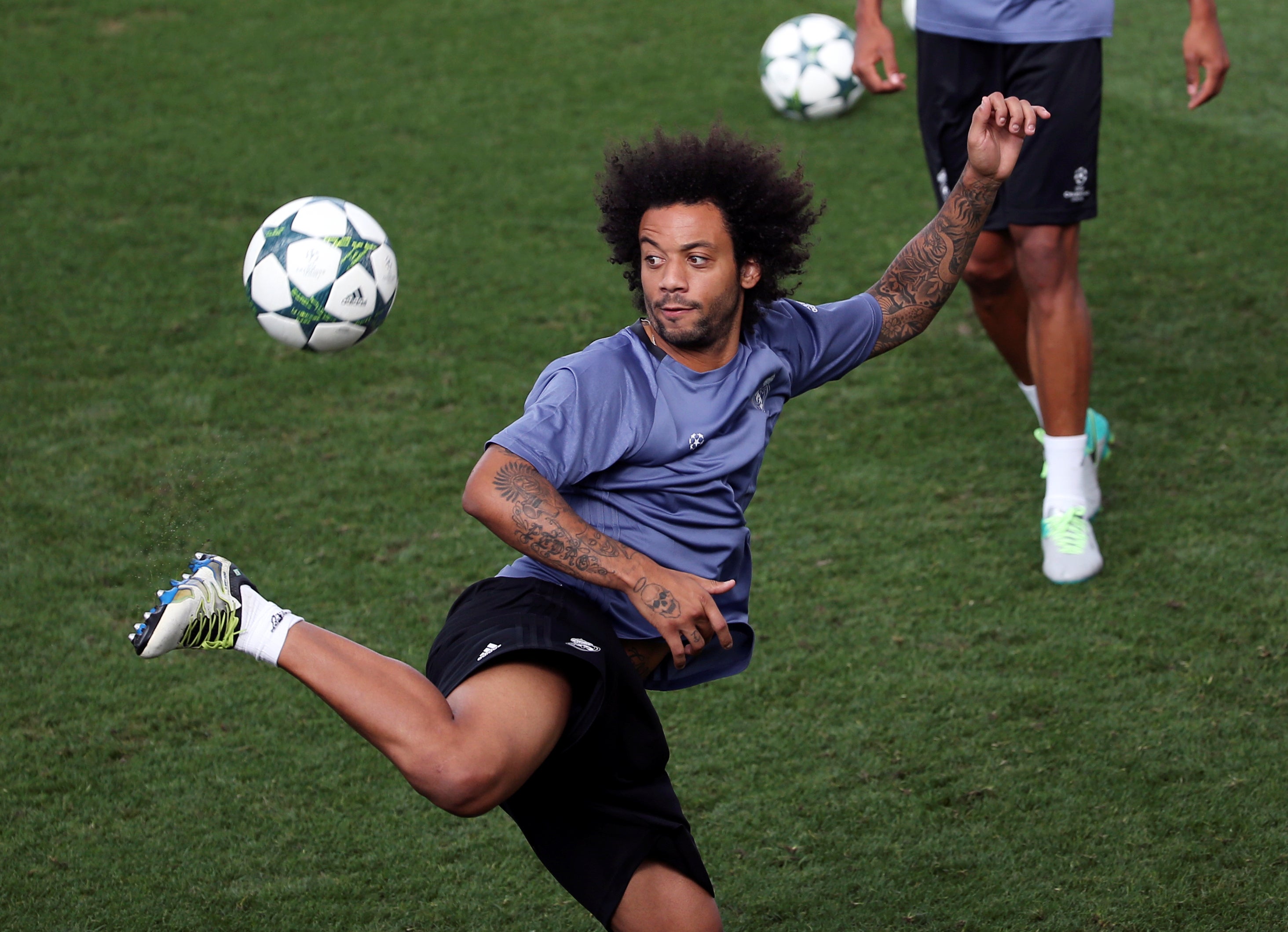Marcelo: "Cristiano es el mejor pese a que muchos tratan de quitarle mérito" Marcelo: "Cristiano es el mejor pese a que muchos tratan de quitarle mérito"