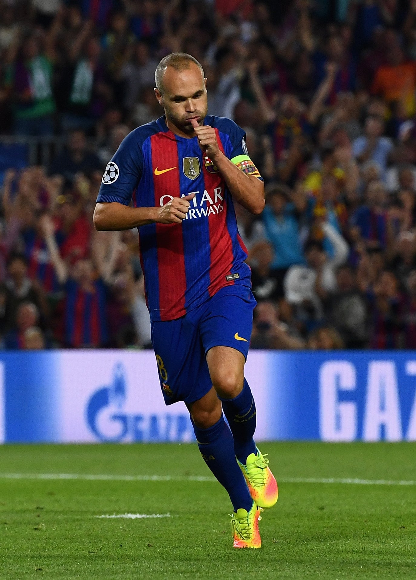 Andrés Iniesta: "El domingo tenemos un partido contra un rival directo e intentaremos aumentar la distancia" Andrés Iniesta: "El domingo tenemos un partido contra un rival directo e intentaremos aumentar la distancia"
