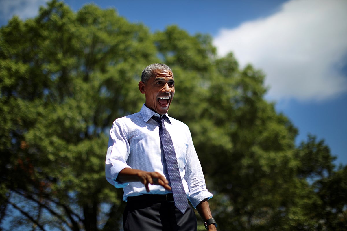 Obama destaca la "inteligencia, el juicio y la disciplina" de Clinton en un acto electoral en Filadelfia Obama destaca la "inteligencia, el juicio y la disciplina" de Clinton en un acto electoral en Filadelfia