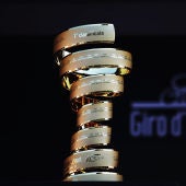 El trofeo del Giro de Italia.