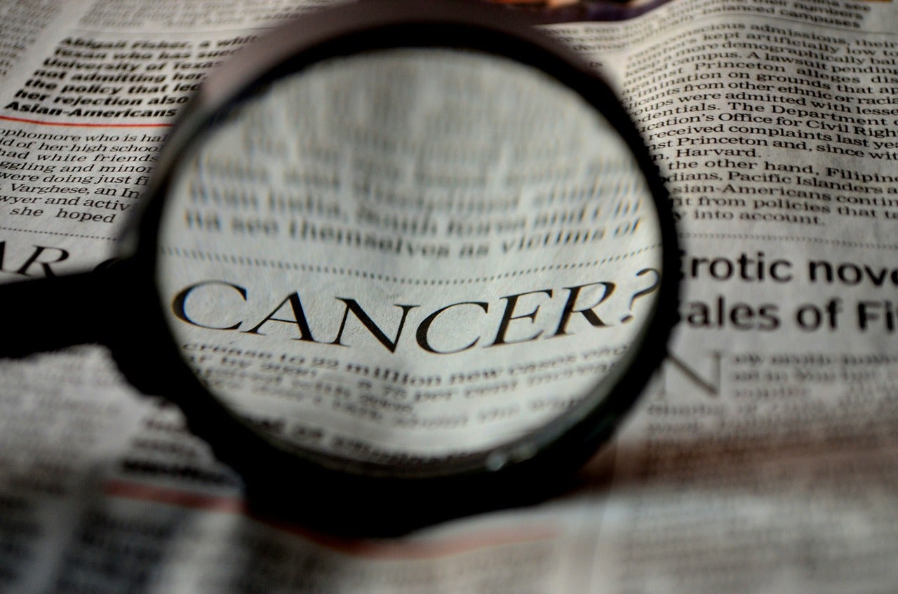 La mayoría de las mutaciones que causan cáncer se deben al azar La mayoría de las mutaciones que causan cáncer se deben al azar