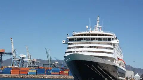 CRUCERO CASTELLON BARCO EN PORT CASTELLÓ