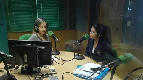 María Fernández - Escuela Oficial de Idiomas Pontevedra Entrevistas en Onda Cero Pontevedra