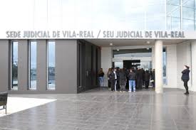 La Audiencia de Castellón condena a trabajos sociales a una madre por dar un bofetón a su hija La Audiencia de Castellón condena a trabajos sociales a una madre por dar un bofetón a su hija