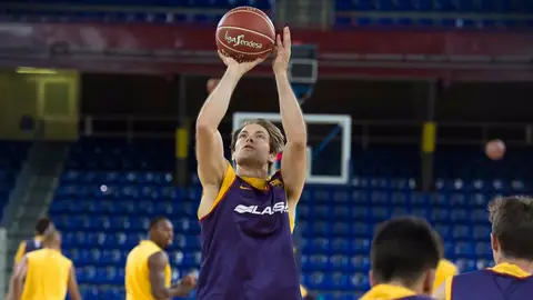 Koponen en un entrenamiento con el Barça. Koponen en un entrenamiento con el Barça.