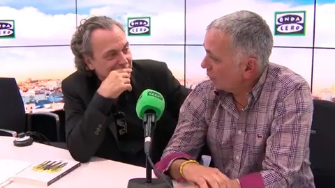 José Coronado y Juan Ramón Lucas durante la última pregunta en Más de uno José Coronado y Juan Ramón Lucas durante la última pregunta en Más de uno