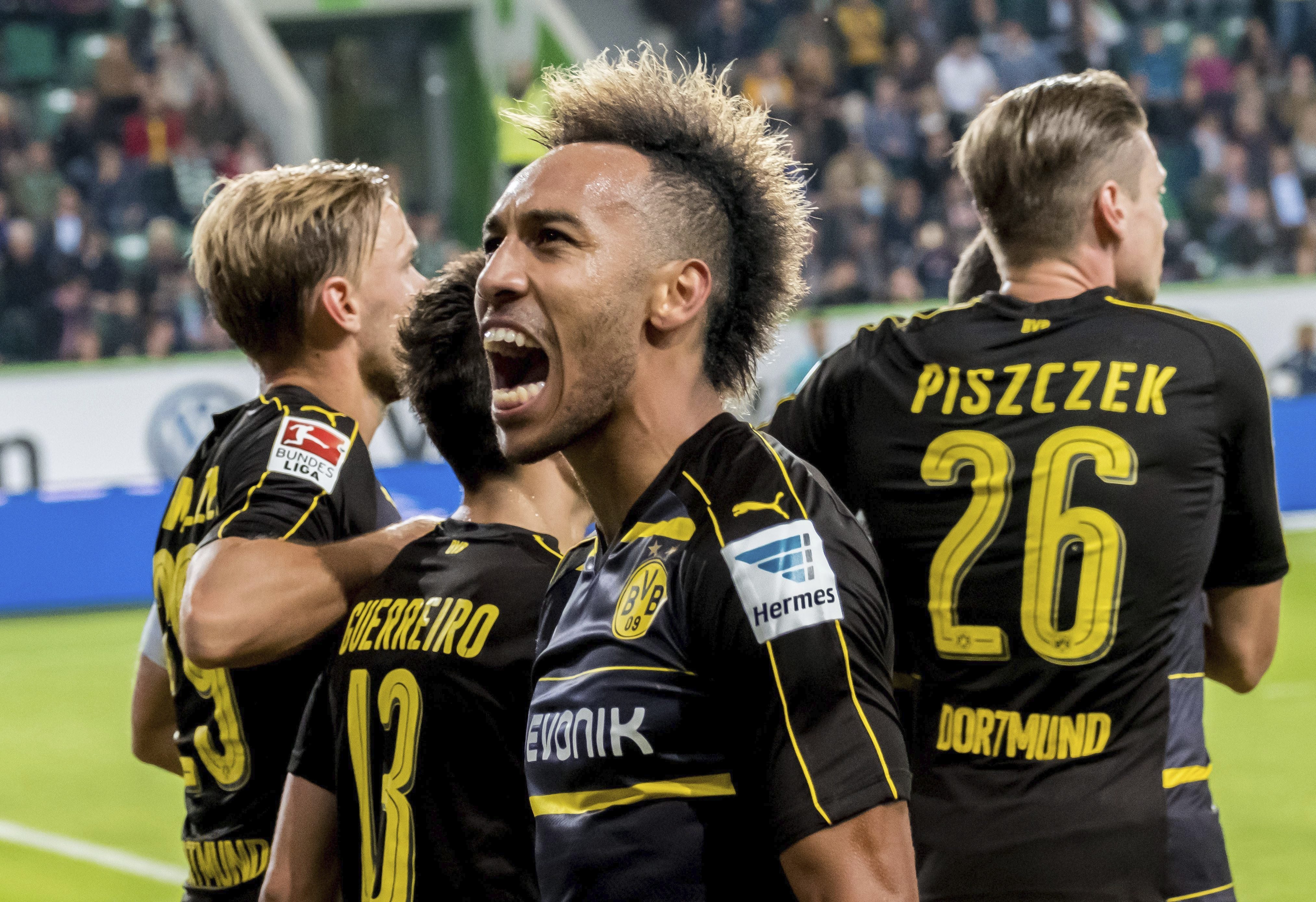 Aubameyang: "El Real Madrid es el club de mi corazón, le prometí a mi abuelo que jugaría allí" Aubameyang: "El Real Madrid es el club de mi corazón, le prometí a mi abuelo que jugaría allí"