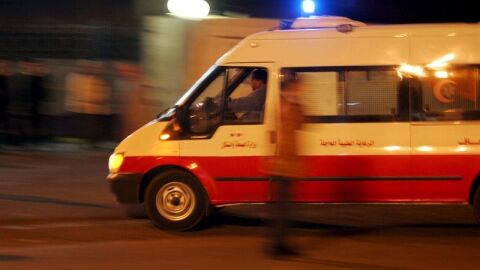 Una ambulancia egipcia se dirige un rescate