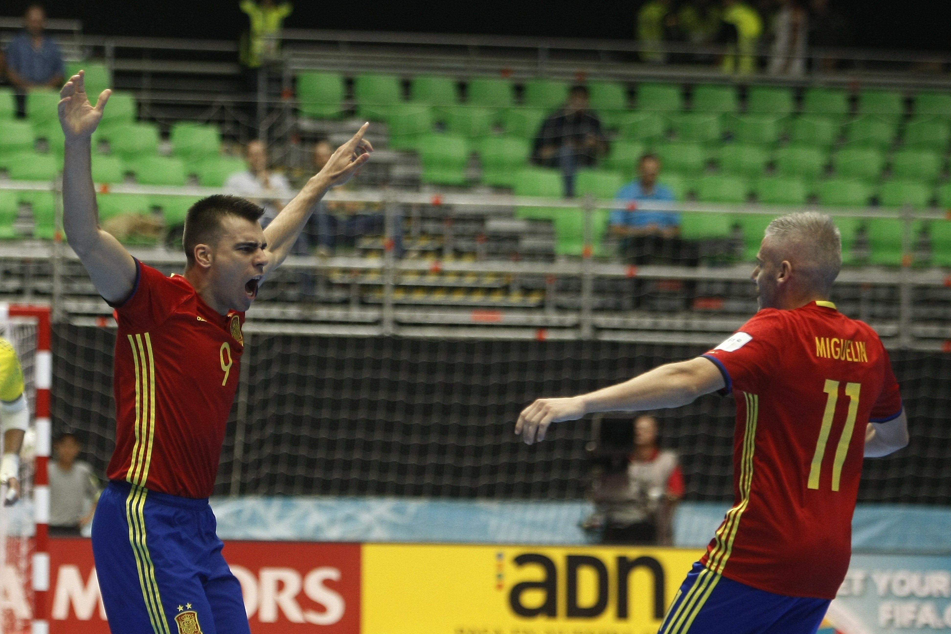 España avanza a cuartos en el Mundial de fútbol sala y se medirá a Rusia España avanza a cuartos en el Mundial de fútbol sala y se medirá a Rusia