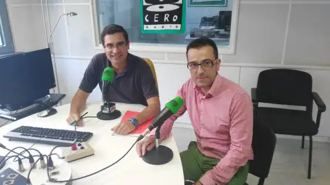 Juan Carlos Llamas con Javier Barbero En 'Cantabria en la Onda'