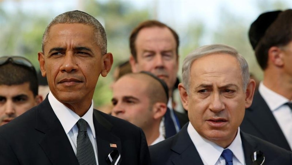El presidente estadounidense, Barack Obama (i), junto al primer ministro israelí, Benjamín Netanyahu