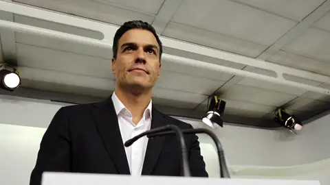 El secretario general del PSOE, Pedro Sánchez, en su primera intervención desde la dimisión de 17 miembros de la Ejecutiva El secretario general del PSOE, Pedro Sánchez, en su primera intervención desde la dimisión de 17 miembros de la Ejecutiva