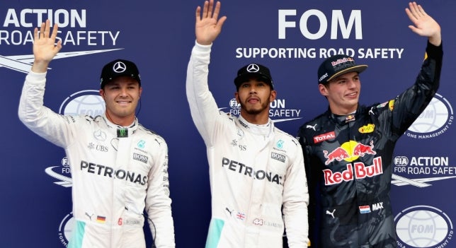 Hamilton logra la 'pole' batiendo el récord en Sepang Hamilton logra la 'pole' batiendo el récord en Sepang
