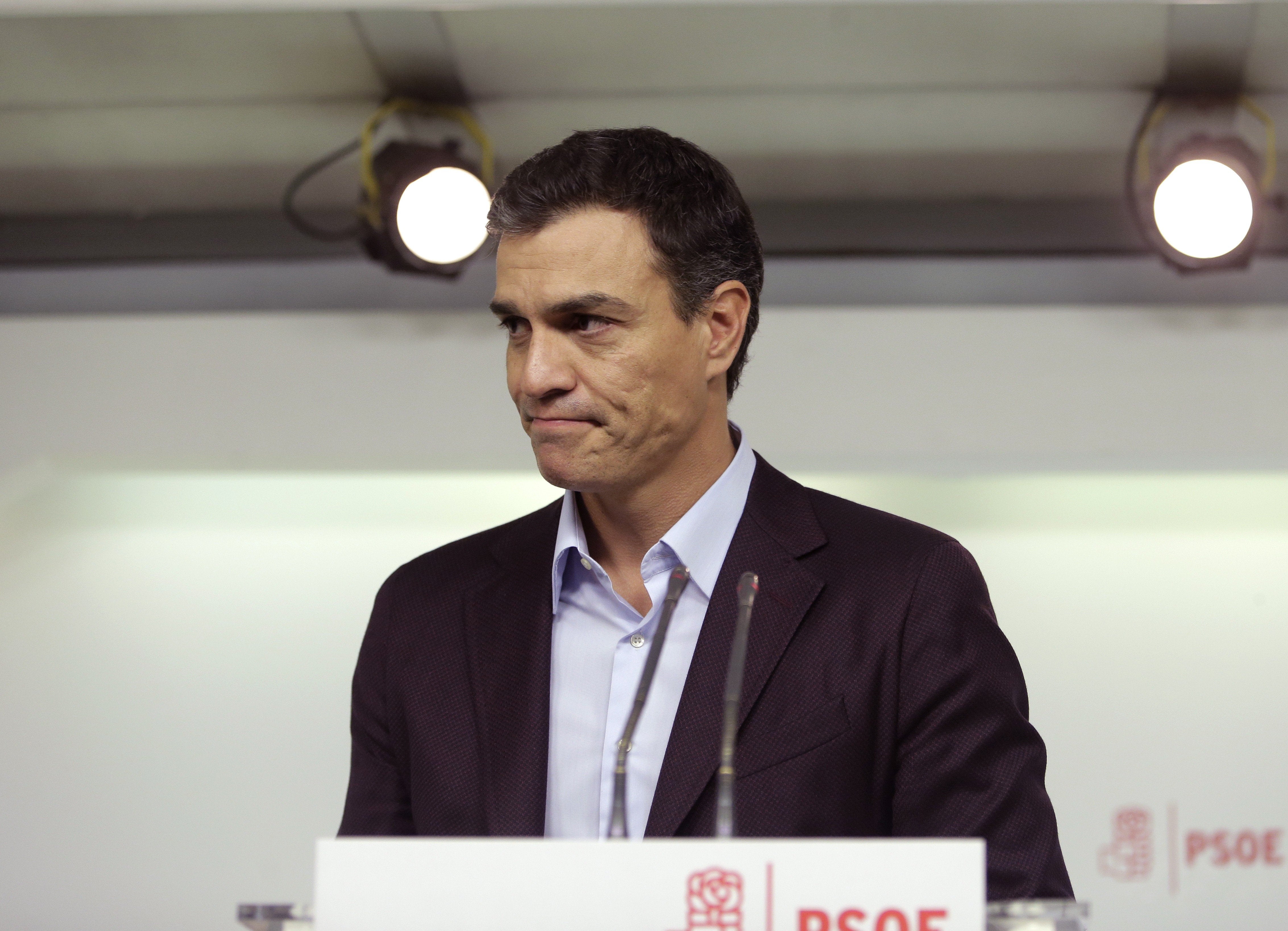 El PSOE convoca para este viernes una reunión extraordinaria de la Ejecutiva Federal tras la sentencia del 'caso Gürtel' El PSOE convoca para este viernes una reunión extraordinaria de la Ejecutiva Federal tras la sentencia del 'caso Gürtel'