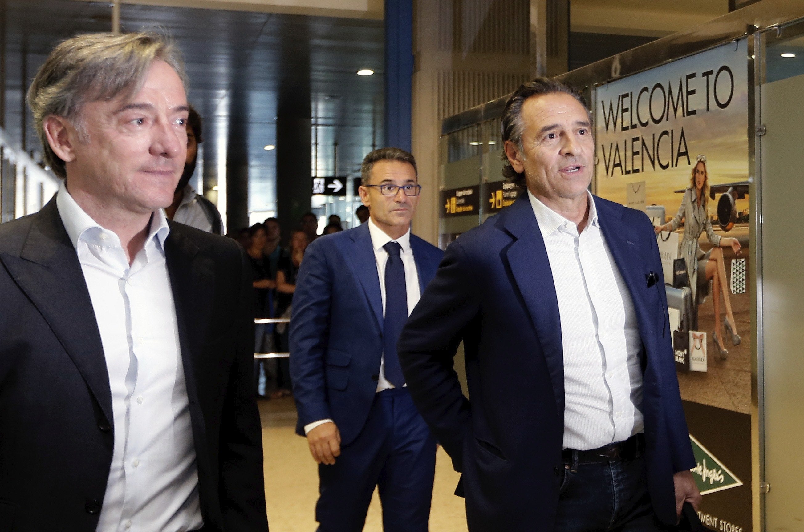 Prandelli aterriza en Valencia para firmar con el club 'ché' Prandelli aterriza en Valencia para firmar con el club 'ché'