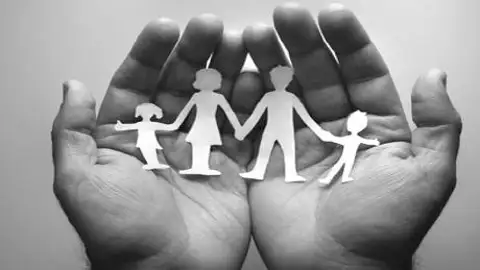 Familia Familia