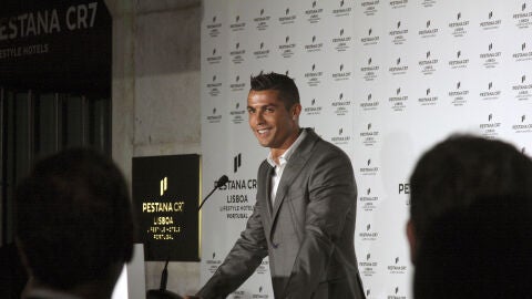 Cristiano Ronaldo, durante la inauguraci&oacute;n de su hotel