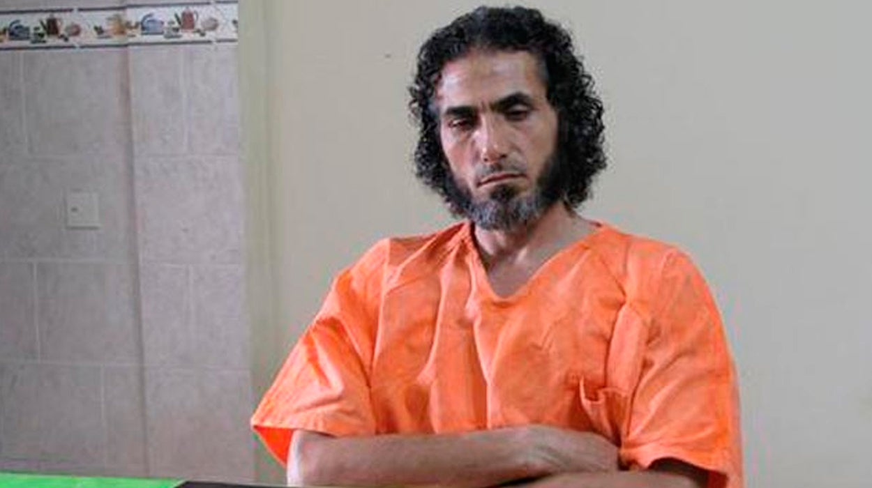 Un exreo sirio de Guantánamo suspende la ingesta de líquidos en su huelga de hambre para conseguir ser realojado en un país árabe Un exreo sirio de Guantánamo suspende la ingesta de líquidos en su huelga de hambre para conseguir ser realojado en un país árabe