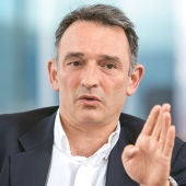 Enrique Santiago, abogado de las FARC