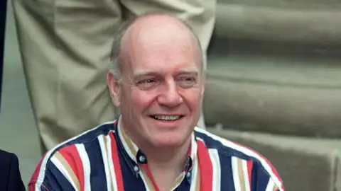 El expresentador y exlocutor de radio, Chris Denning El expresentador y exlocutor de radio, Chris Denning