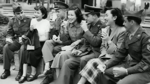 Imagen del documental 'Caerse siete veces levantarse ocho' Imagen del documental 'Caerse siete veces levantarse ocho'