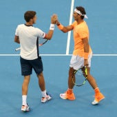 Nadal y Carreño se saludan