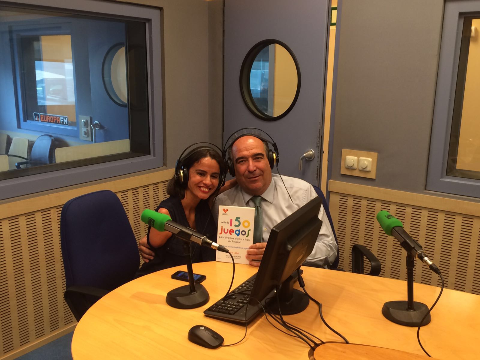 Reivindicamos el juego como terapia con Lary León Reivindicamos el juego como terapia con Lary León