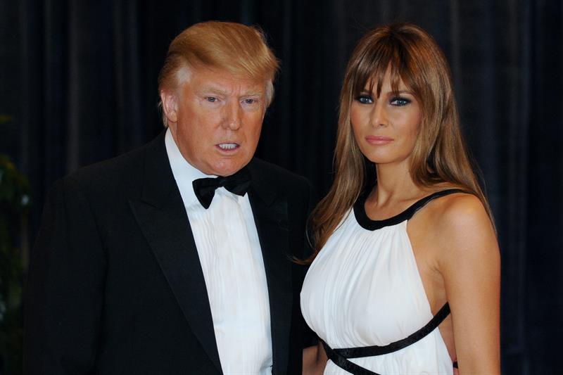 Melania Trump dice que su marido fue "incitado" a hacer comentarios lascivos Melania Trump dice que su marido fue "incitado" a hacer comentarios lascivos