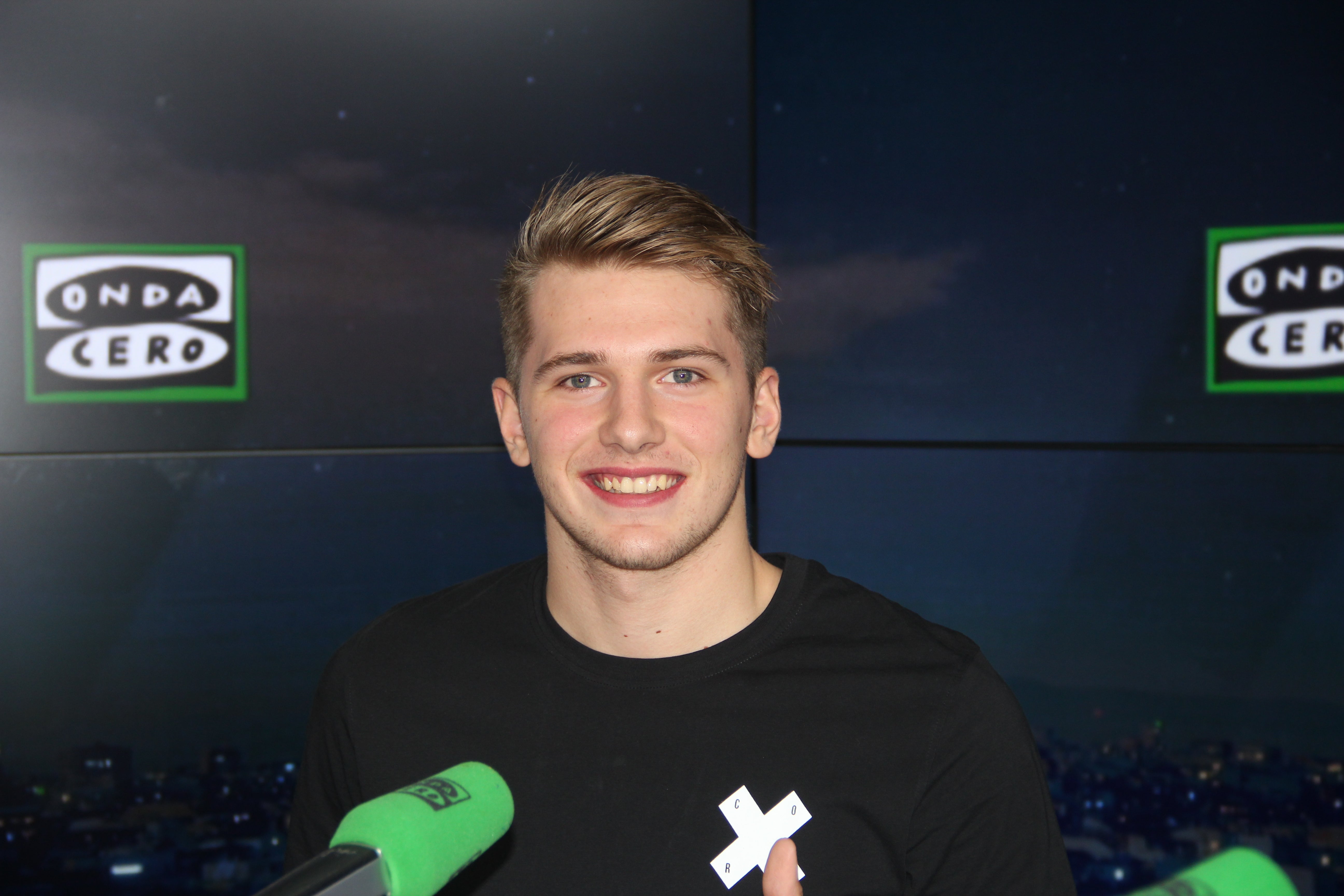 Luka Doncic: "Mis ídolos son Petrovic y Michael Jordan" Luka Doncic: "Mis ídolos son Petrovic y Michael Jordan"