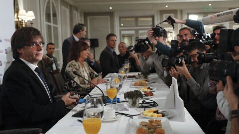 Carles Puigdemont, en un desayuno informativo