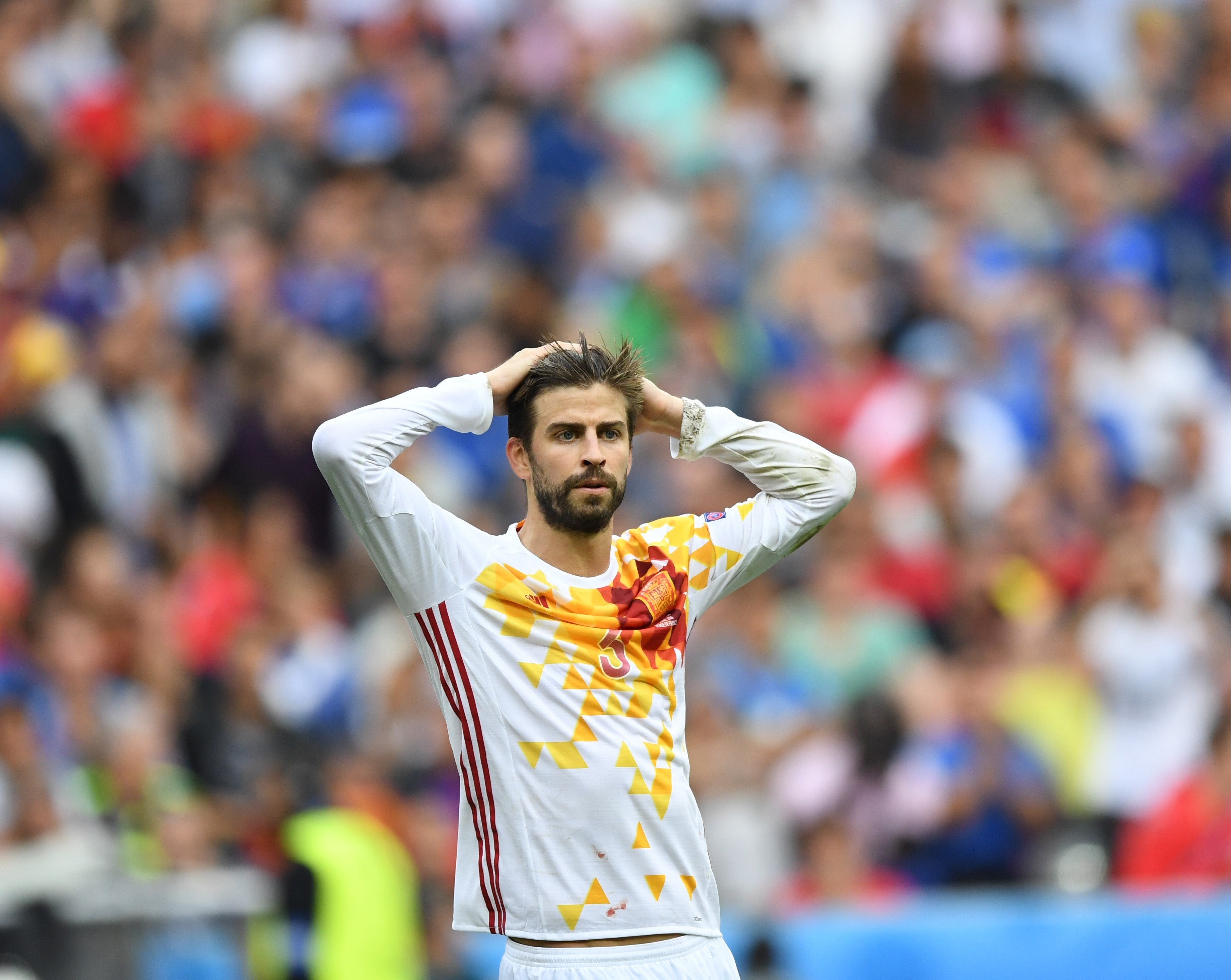 ¿Qué opinan los aficionados del Barça sobre la polémica Piqué? ¿Qué opinan los aficionados del Barça sobre la polémica Piqué?