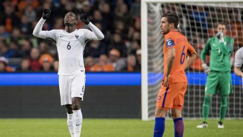 Pogba celebra su gol a la selecci&oacute;n holandesa. 