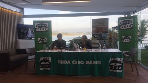 Set de exteriores de Onda Cero Galicia en Talaso Hotel Louxo La Toja.