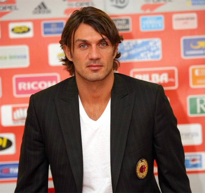 Maldini rechaza por Facebook la dirección deportiva del Milan por los "valores de su vida" Maldini rechaza por Facebook la dirección deportiva del Milan por los "valores de su vida"