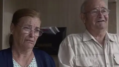 El matrimonio de sordomudos de Pinto cuyo desahucio ha sido paralizado por Bankia El matrimonio de sordomudos de Pinto cuyo desahucio ha sido paralizado por Bankia