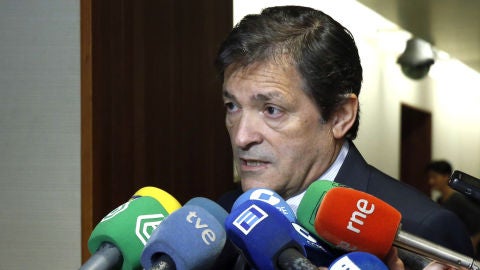 Javier Fern&aacute;ndez, presidente de la gestora del PSOE