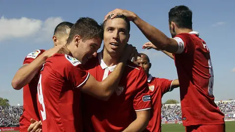 Los jugadores del Sevilla celebran un gol Los jugadores del Sevilla celebran un gol