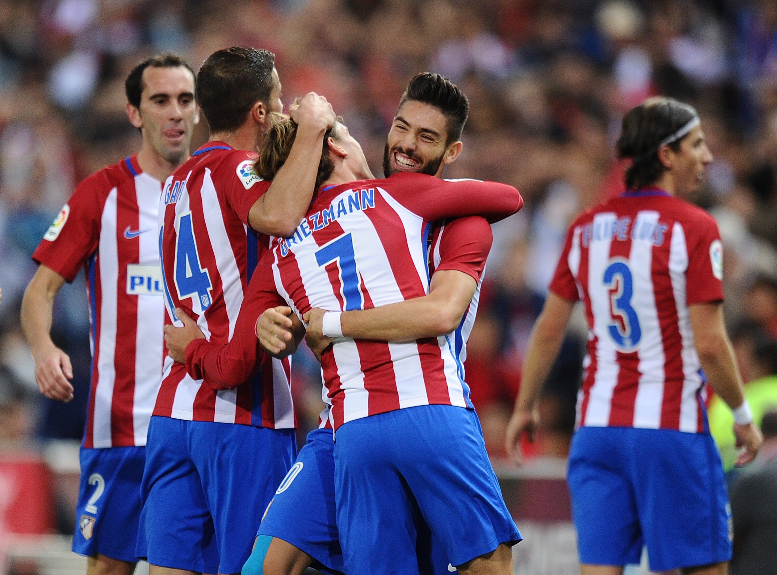 Carrasco se da una fiesta en la exhibición con goleada del Atlético al Granada Carrasco se da una fiesta en la exhibición con goleada del Atlético al Granada