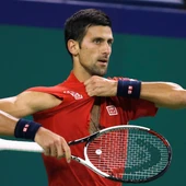 Novak Djokovic rompe su camiseta en Shanghái Novak Djokovic rompe su camiseta en Shanghái