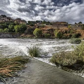 El río Tajo cubierto de espuma blanca El río Tajo cubierto de espuma blanca