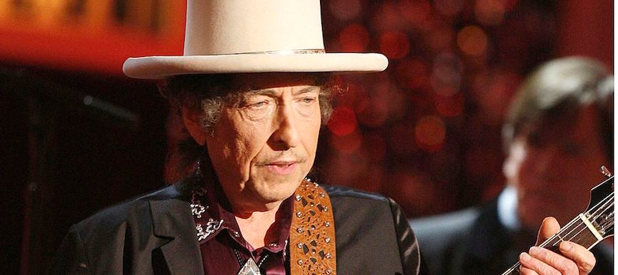 Bob Dylan tocando la guitarra en su show de Las Vegas Bob Dylan tocando la guitarra en su show de Las Vegas