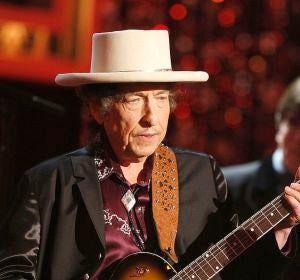 Bob Dylan tocando la guitarra en su show de Las Vegas Bob Dylan tocando la guitarra en su show de Las Vegas