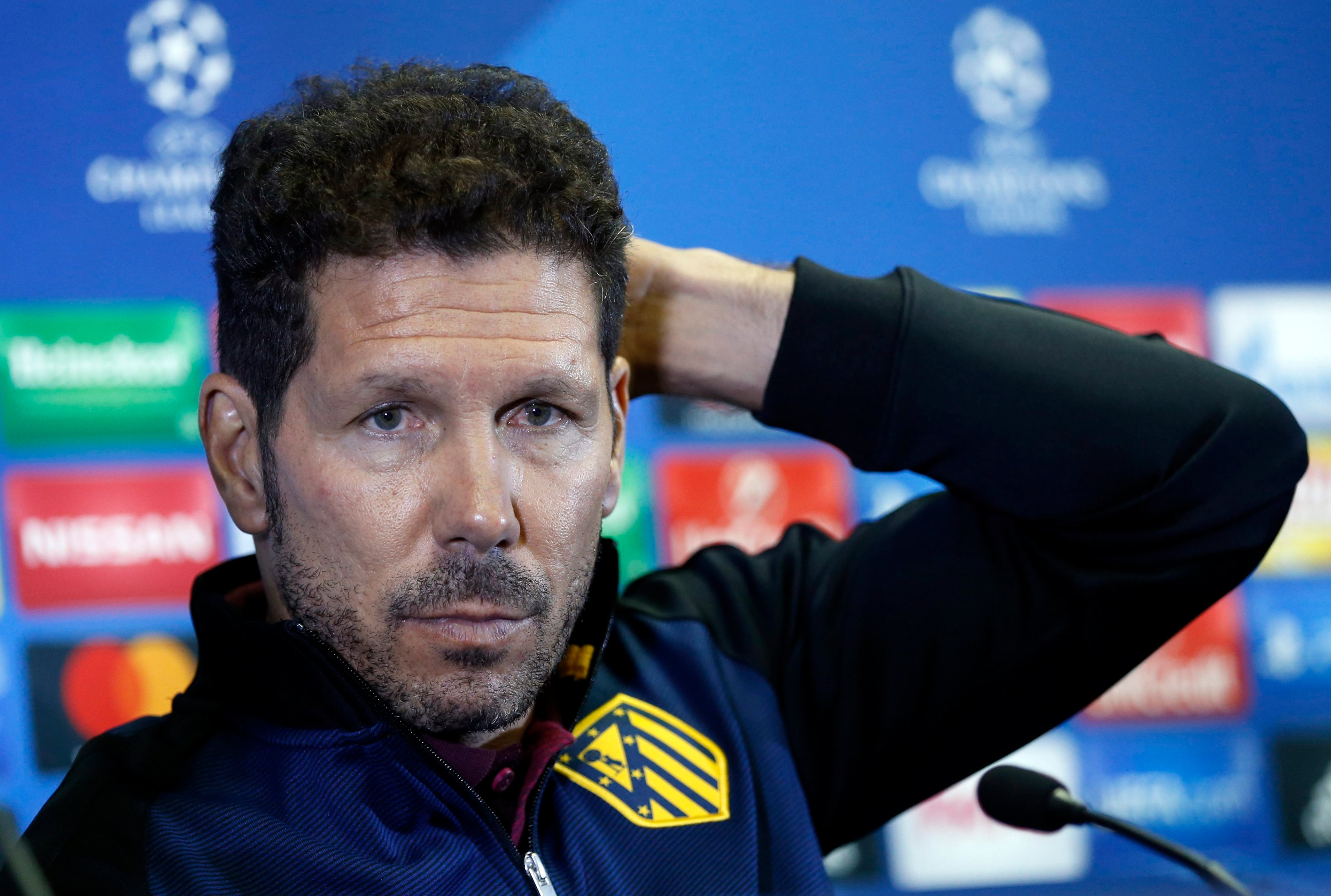 Petit: "Si se va Wenger del Arsenal, me gustaría ver a Simeone como entrenador" Petit: "Si se va Wenger del Arsenal, me gustaría ver a Simeone como entrenador"