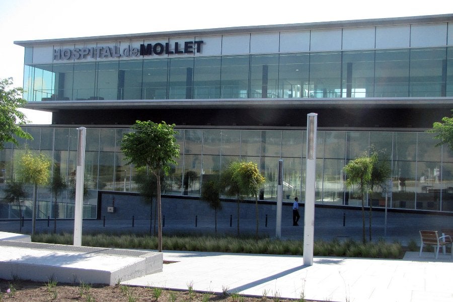 Muere un hombre por un nuevo brote de legionelosis en Mollet del Vallès Muere un hombre por un nuevo brote de legionelosis en Mollet del Vallès