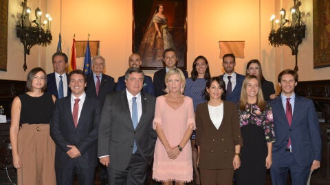 Foto de familia de los nuevos notarios de la Comunitat Valenciana.