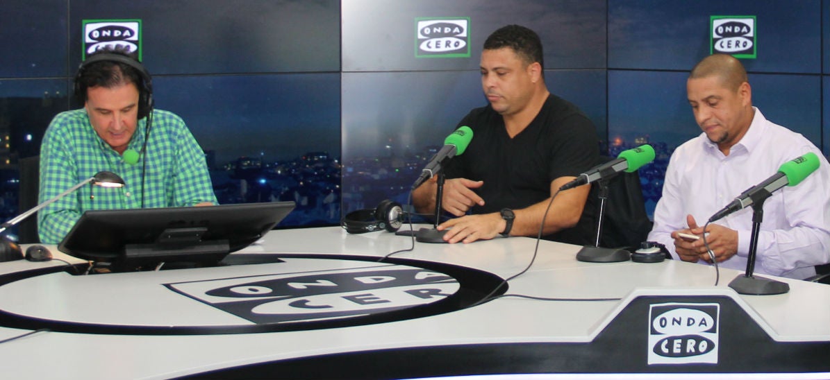 Entrevista completa con Roberto Carlos y Ronaldo en El Transistor Entrevista completa con Roberto Carlos y Ronaldo en El Transistor