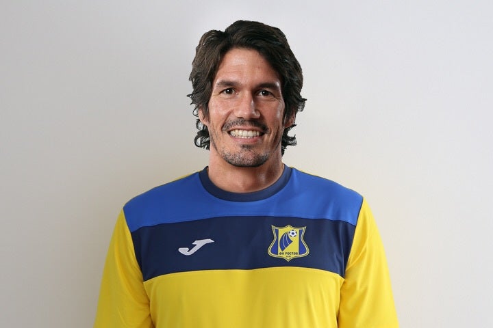 César Navas: "Creo que el Rostov me dejará jugar contra el Atlético pese a haber tenido que ir a Madrid al nacimiento de mi hija" César Navas: "Creo que el Rostov me dejará jugar contra el Atlético pese a haber tenido que ir a Madrid al nacimiento de mi hija"