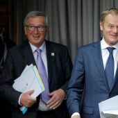 El presidente de la Comisión Europea, Jean-Claude Juncker y el presidente del Consejo de la UE Donald Tusk