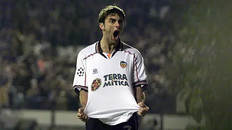 El ex jugador del Valencia Claudio 'Piojo' López El ex jugador del Valencia Claudio 'Piojo' López